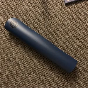 Lululemon yoga mat 5mm